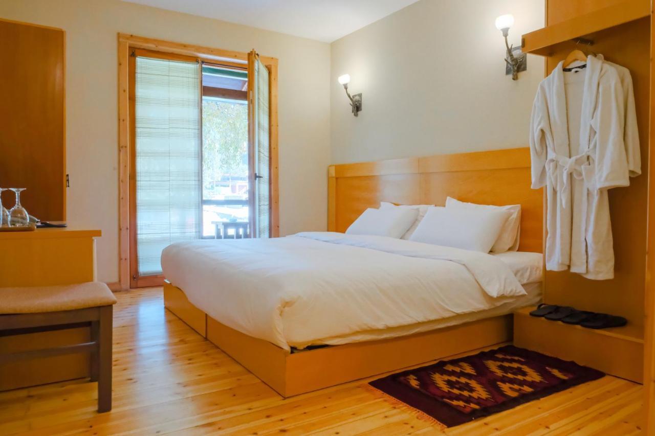 Natyral Razma 4*