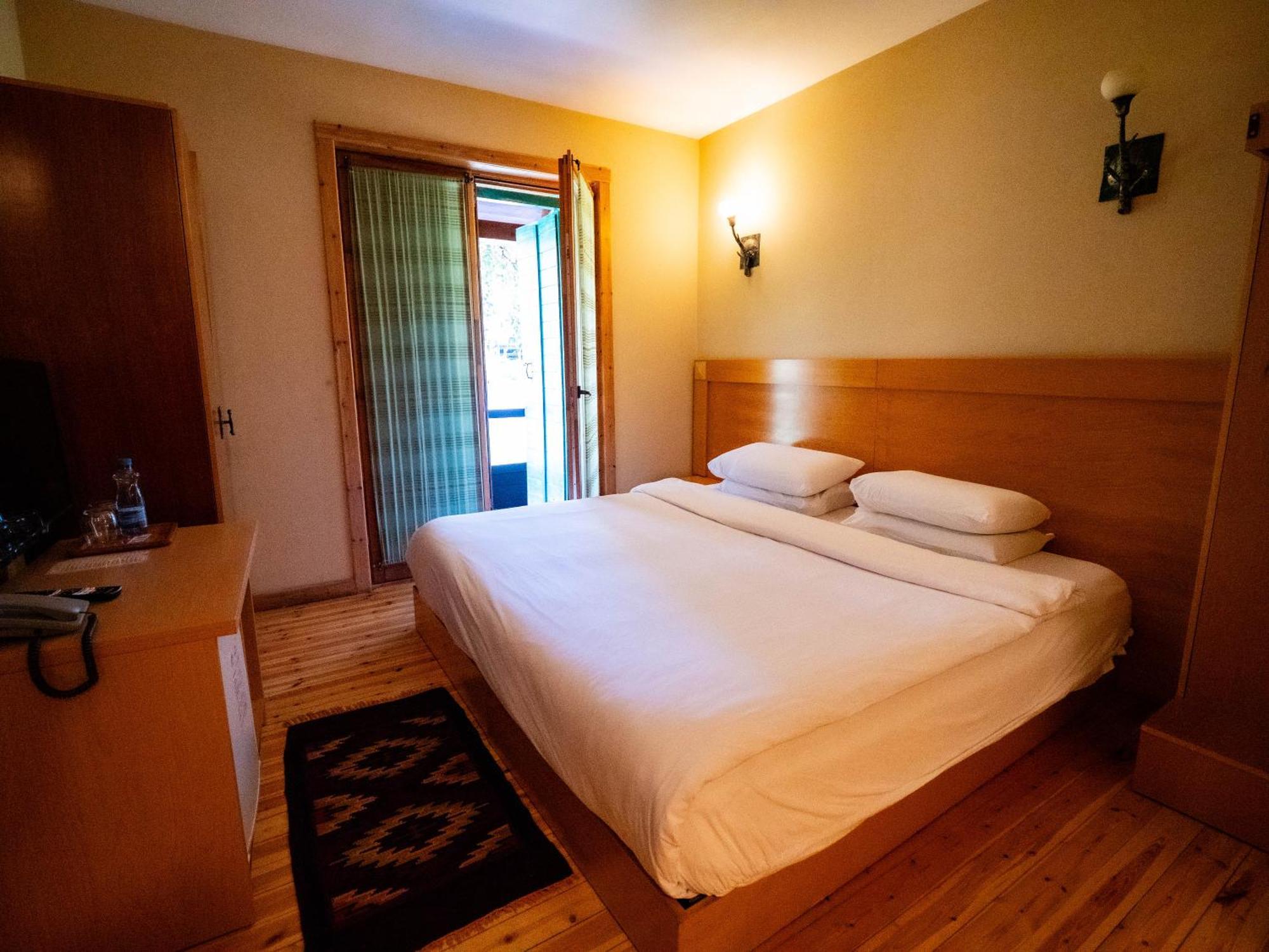Natyral Razma Resort 4*