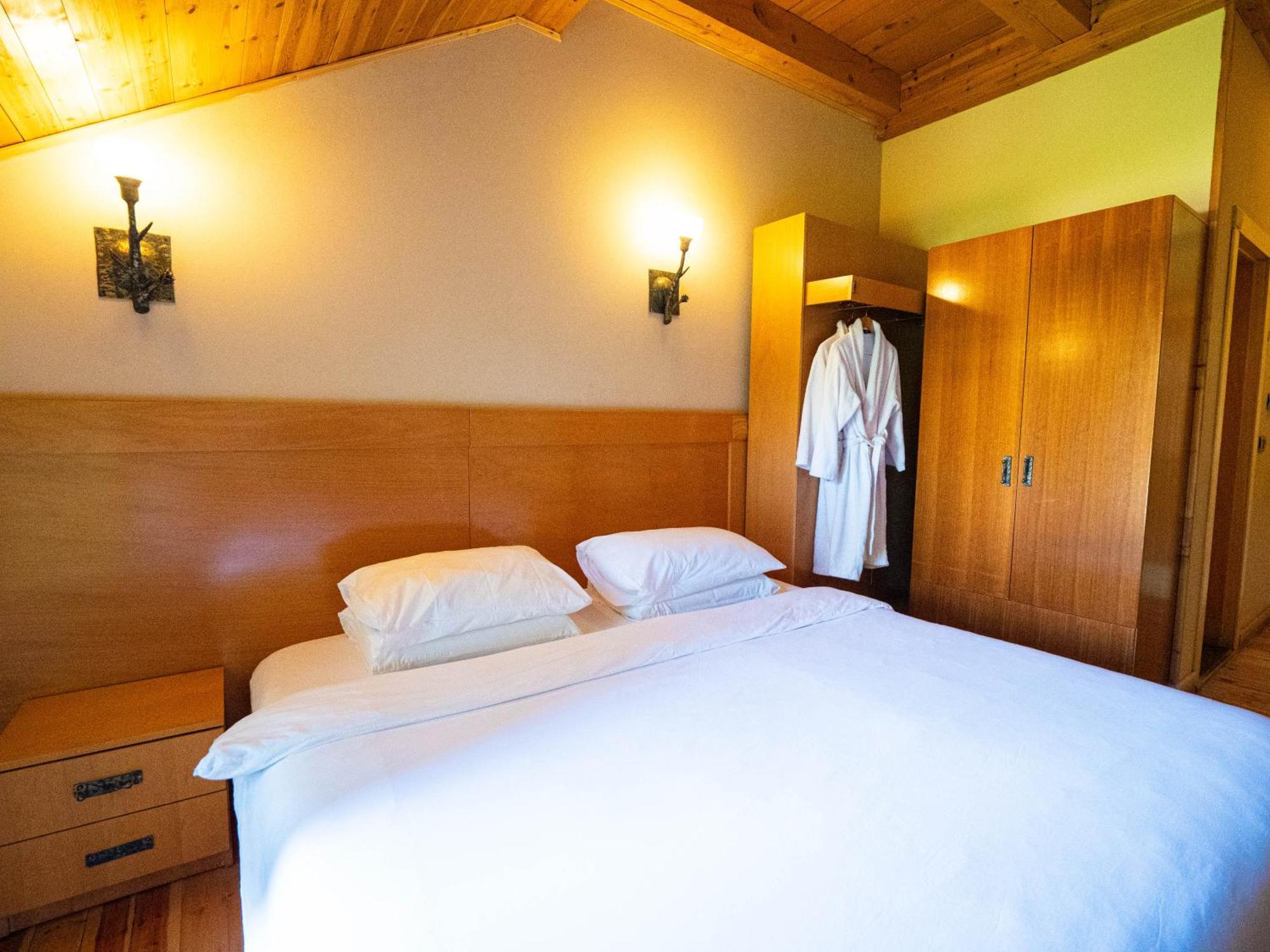 Resort Natyral Razma Razëm